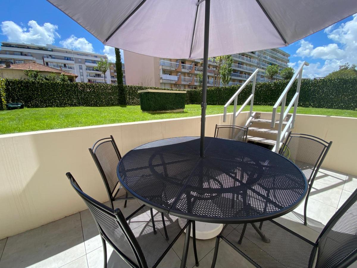 Fantastic Two-Bedroom Apartment - Le Jardin Des Iles Antibes Exterior photo